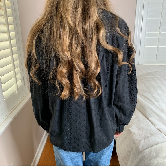 3 LEFT XS-M Chic Spring Black Eyelet Long Sleeve Blouse Shirt Top - Picture 4 of 5